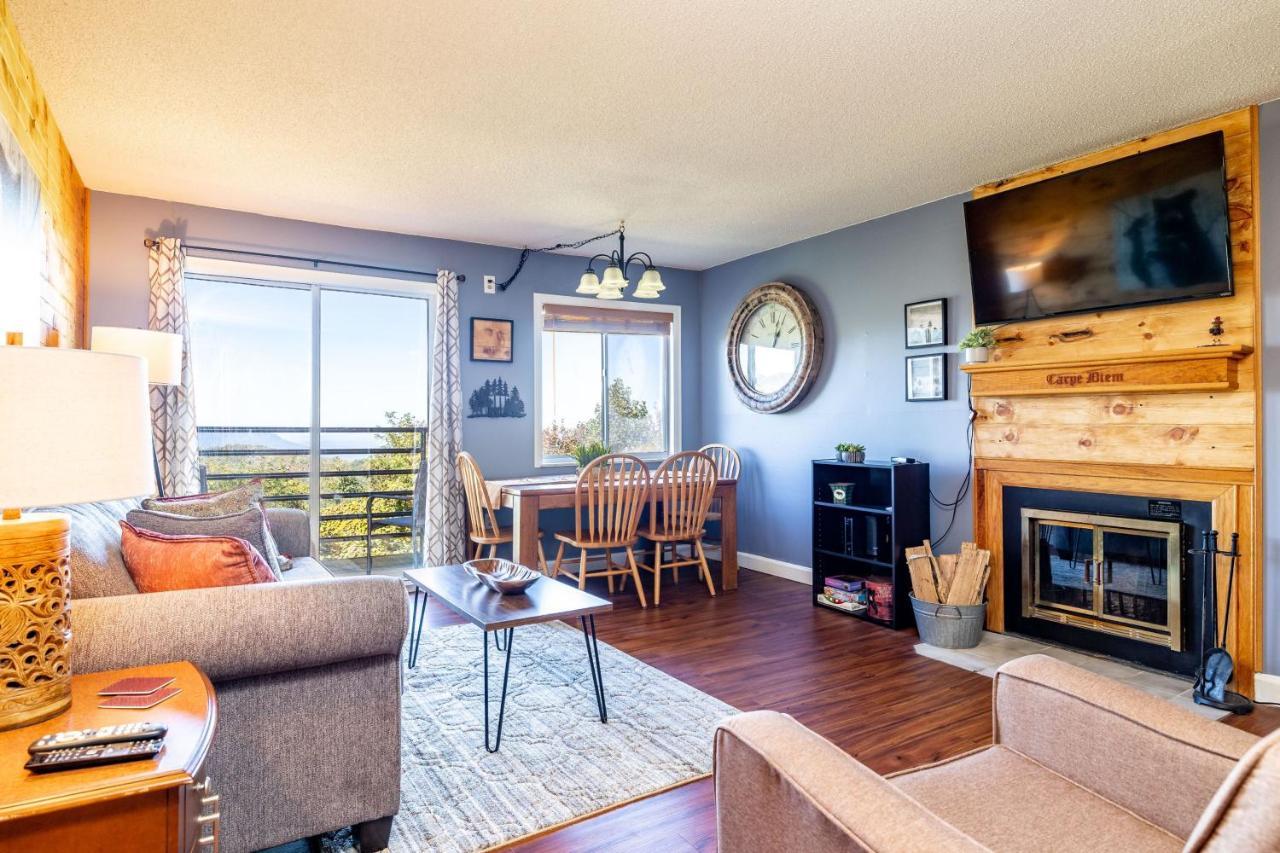 Wow Views!!-Mountain Escape-Outdoor Pool-Close To Downtown-Wifi-Cable-Private Balcony Gatlinburg Bagian luar foto