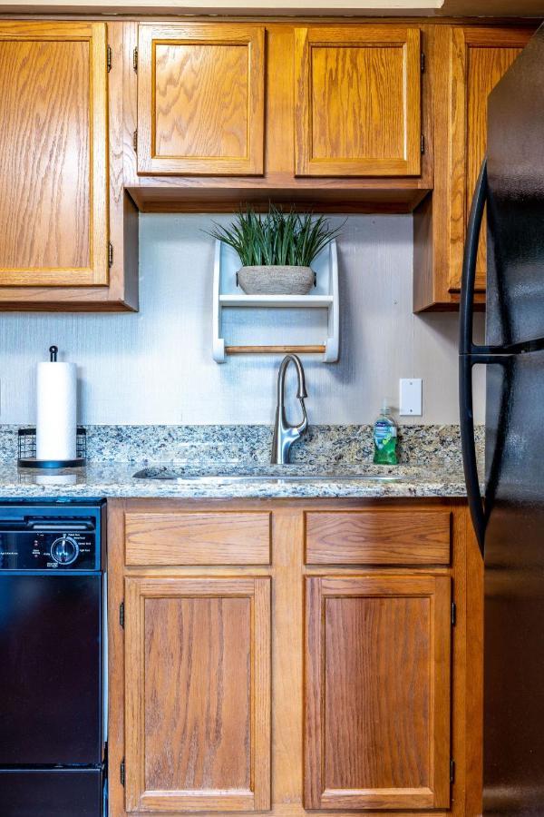 Wow Views!!-Mountain Escape-Outdoor Pool-Close To Downtown-Wifi-Cable-Private Balcony Gatlinburg Bagian luar foto