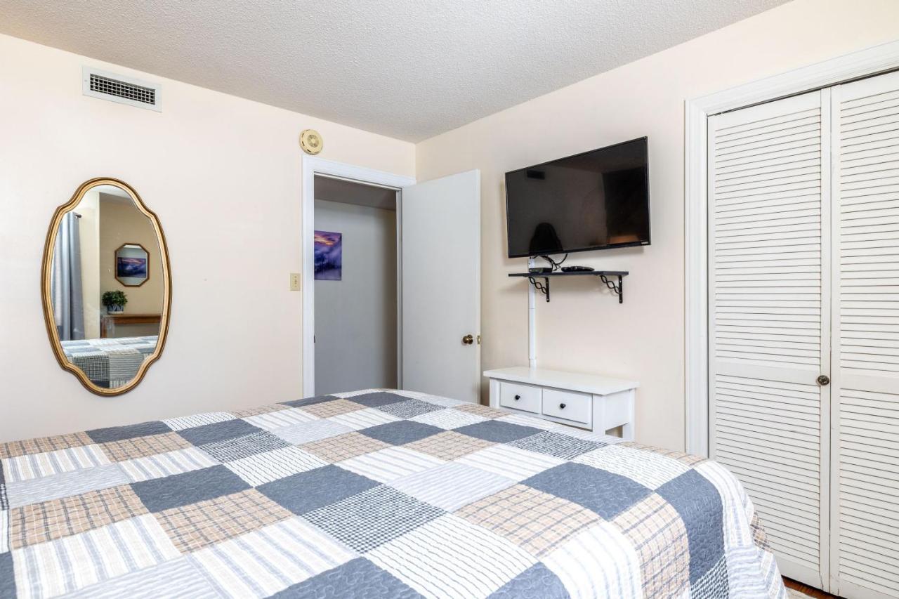 Wow Views!!-Mountain Escape-Outdoor Pool-Close To Downtown-Wifi-Cable-Private Balcony Gatlinburg Bagian luar foto