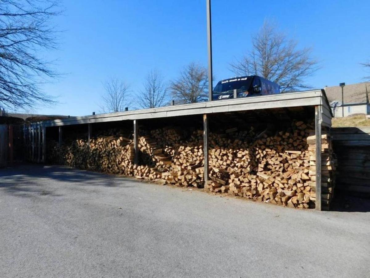 Wow Views!!-Mountain Escape-Outdoor Pool-Close To Downtown-Wifi-Cable-Private Balcony Gatlinburg Bagian luar foto